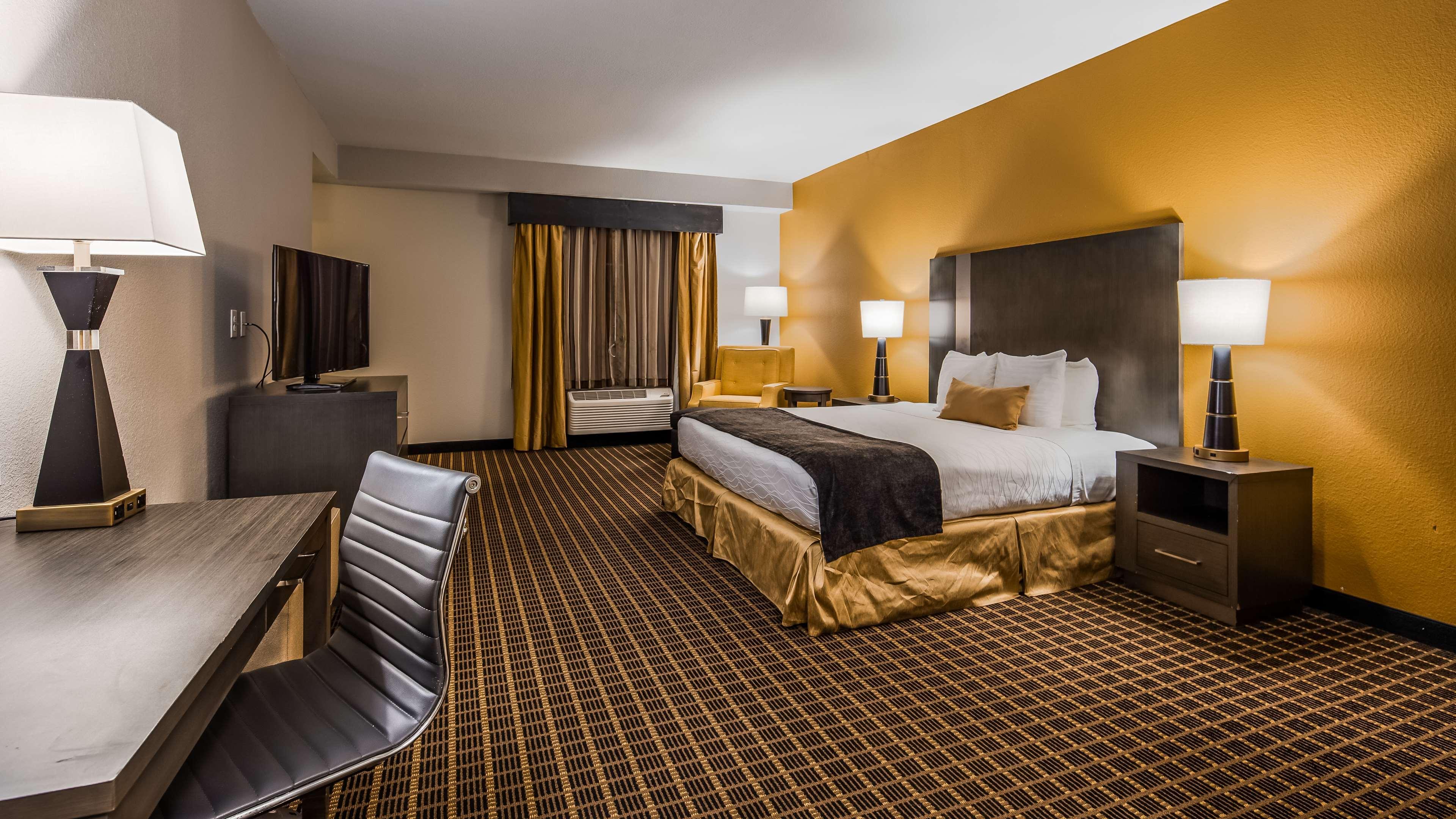 Best Western Plus Lampasas Inn & Suites Exterior photo
