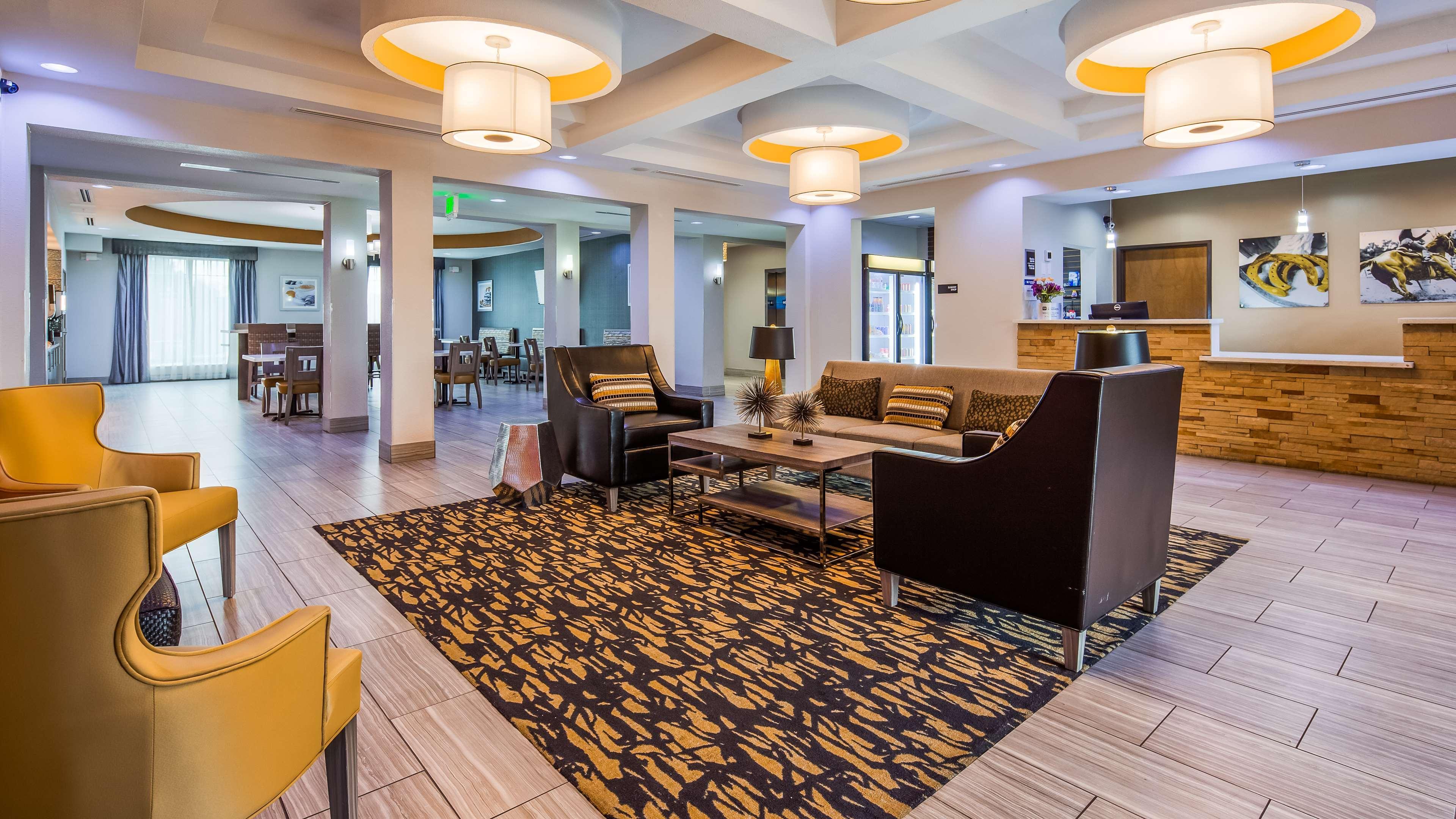 Best Western Plus Lampasas Inn & Suites Exterior photo